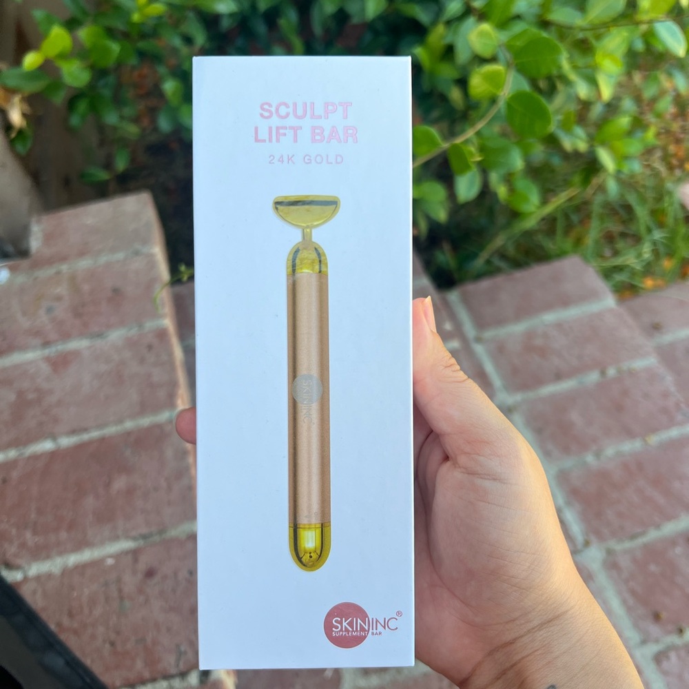 SKIN INC 24k Gold Sculpt Lift